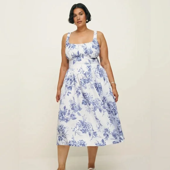 Reformation Linen Balia in Lupine - Picture 2 of 9